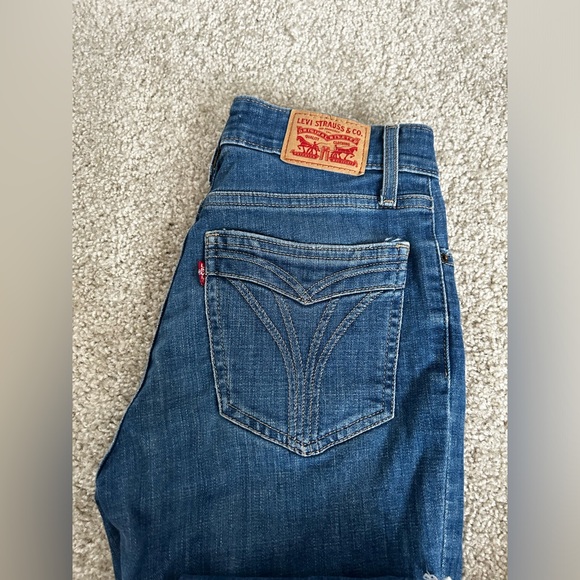 Levi’s 721 dark blue denim knee rips high waisted 26 - Picture 1 of 5